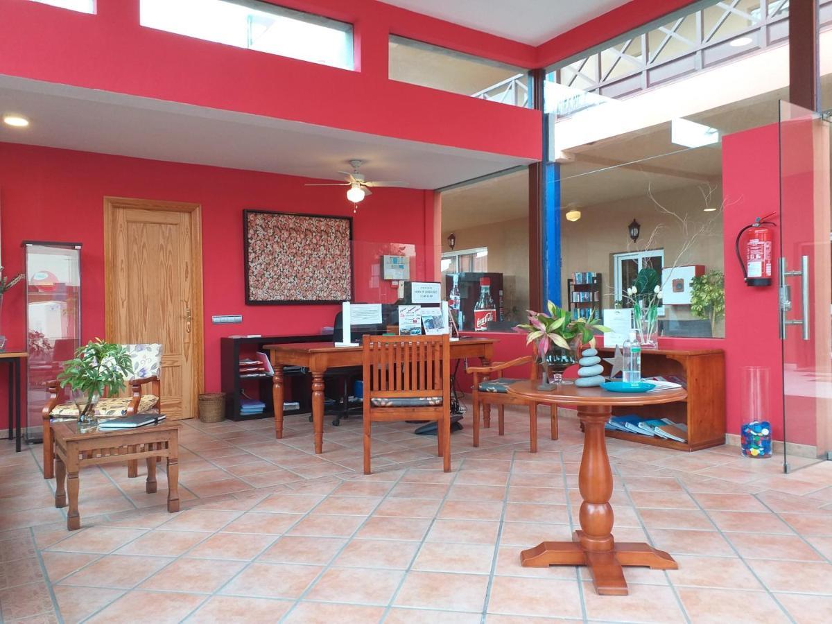 Aparthotel El Cerrito Playa Cancajos.- BreNa Baja  Exteriér fotografie