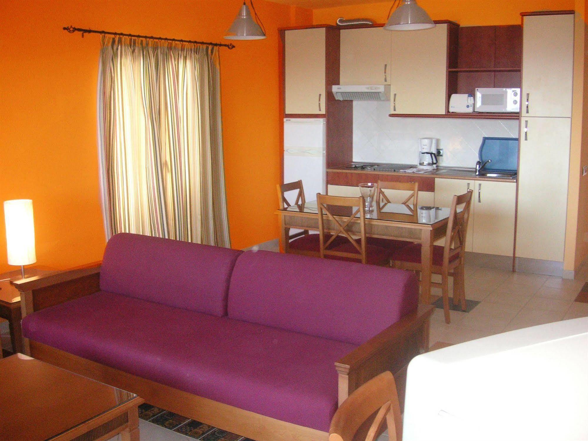 Aparthotel El Cerrito Playa Cancajos.- BreNa Baja  Exteriér fotografie
